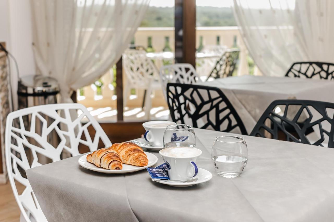 Holiday Gli Archi Fasano Ngoại thất bức ảnh